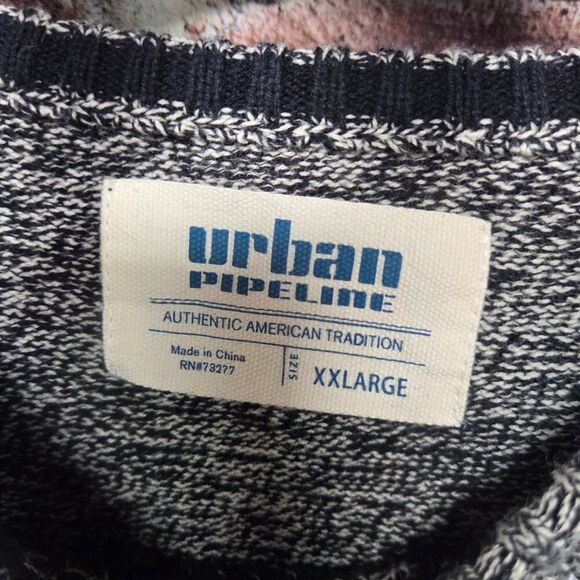 Urban Pipeline Pullover Sweater | Men’s XXL | Gray & Black Geometric Knit - Picture 3 of 6